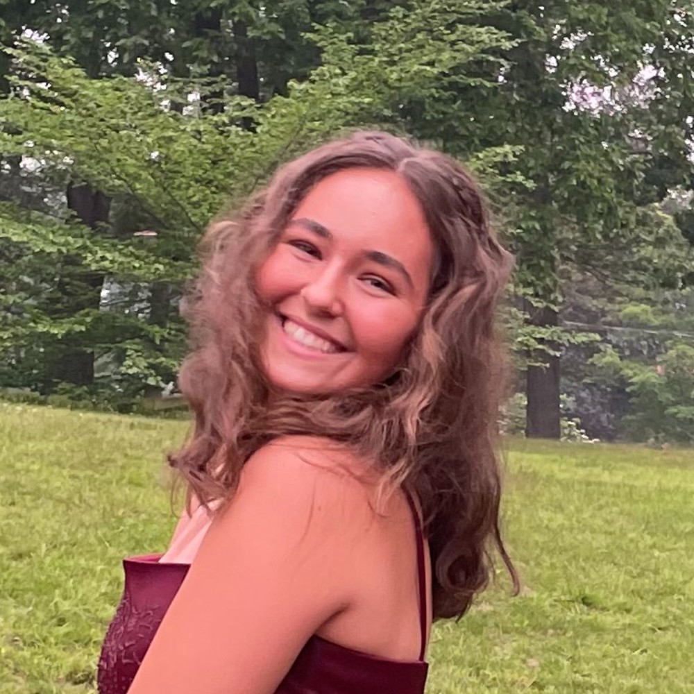Meet your Posher, Valeria
